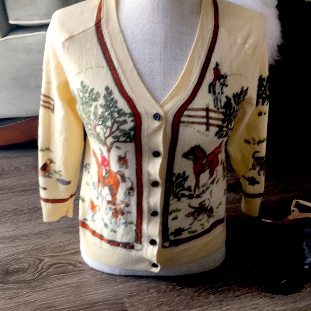 J Crew foxhunting sweater. Measurements- Collar to hem 21” sleeve 17” Chest 16”